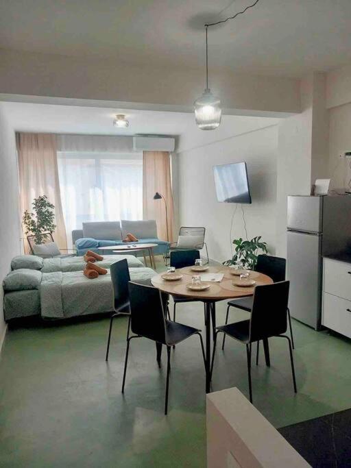 Specious Flat In Thessaloniki Lejlighedshotel Eksteriør billede
